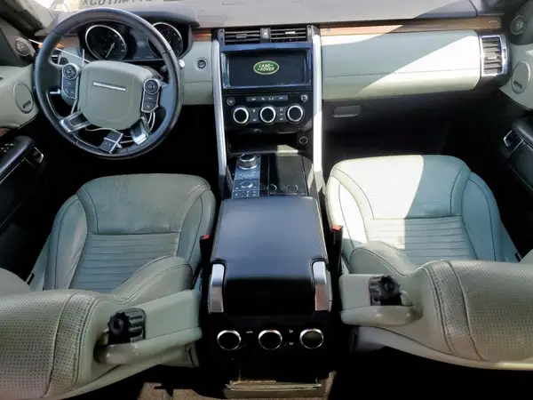 SALRHBBV9HA045070 2017 LAND ROVER DISCOVERY - Image 8