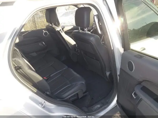 SALRR2RV3JA058275 2018 LAND ROVER DISCOVERY - Image 8