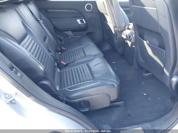 SALRR2RV5JA065499 2018 LAND ROVER DISCOVERY - Image 8