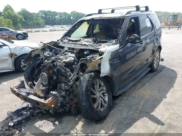 SALRR2RV8JA054495 2018 LAND ROVER DISCOVERY - Image 2