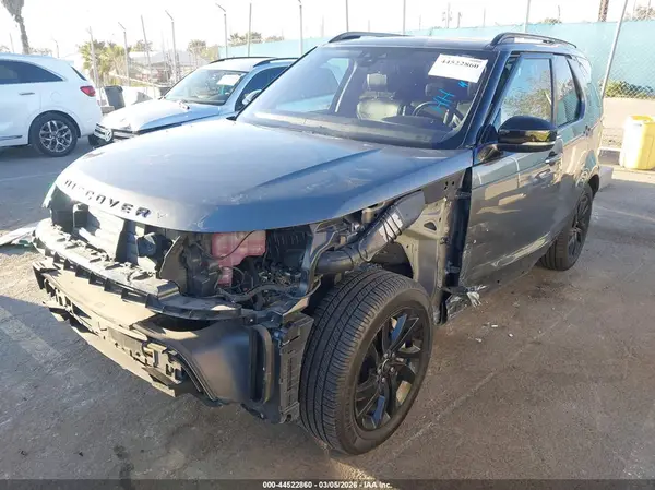 SALRR2RV8JA071796 2018 LAND ROVER DISCOVERY - Image 2