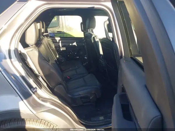 SALRR2RV8JA071796 2018 LAND ROVER DISCOVERY - Image 8