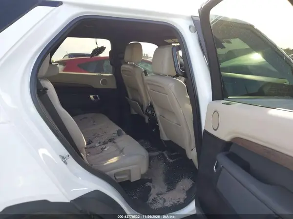 SALRRBBK2HA009496 2017 LAND ROVER DISCOVERY - Image 8