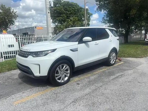 SALRRBBK7HA036516 2017 LAND ROVER DISCOVERY - Image 2