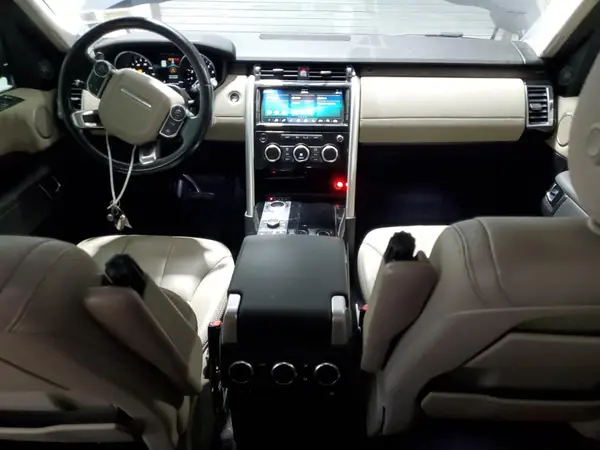 SALRRBBV1HA041074 2017 LAND ROVER DISCOVERY - Image 8
