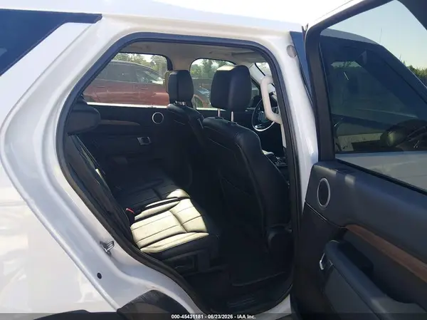 SALRRBBV1HA041317 2017 LAND ROVER DISCOVERY - Image 8