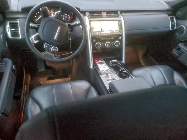 SALRRBBV2HA011677 2017 LAND ROVER DISCOVERY - Image 8
