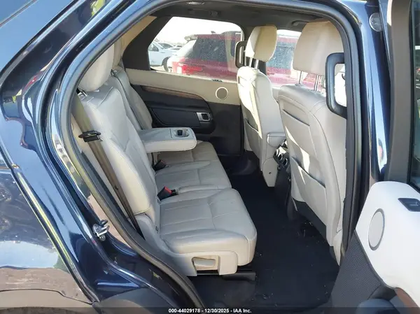 SALRRBBV3HA044803 2017 LAND ROVER DISCOVERY - Image 8