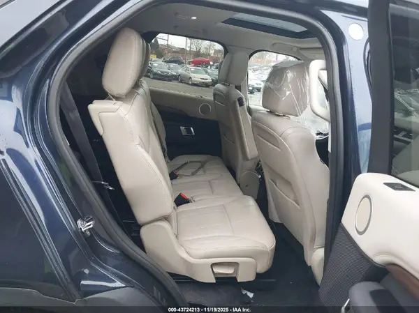 SALRRBBV4HA037374 2017 LAND ROVER DISCOVERY - Image 8