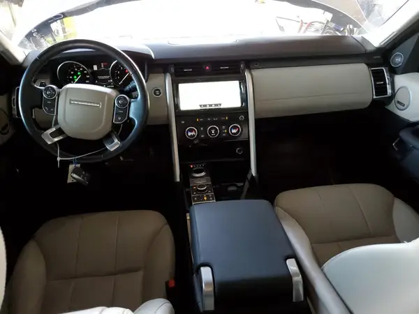 SALRRBBV4HA038752 2017 LAND ROVER DISCOVERY - Image 8