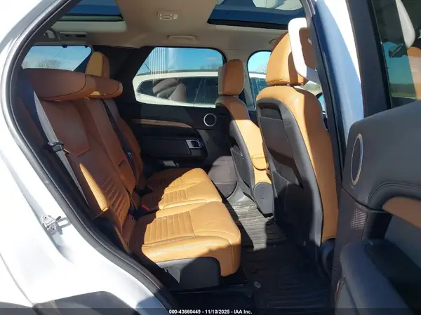 SALRRBBV5HA005856 2017 LAND ROVER DISCOVERY - Image 8
