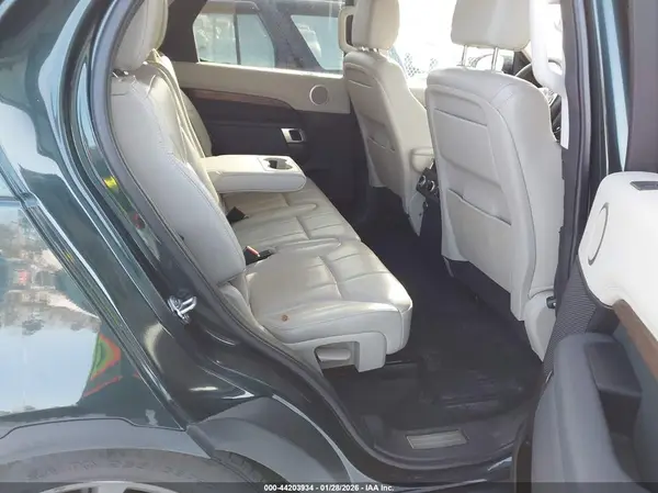 SALRRBBV6HA042124 2017 LAND ROVER DISCOVERY - Image 8