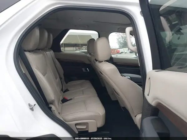 SALRRBBV6HA046111 2017 LAND ROVER DISCOVERY - Image 8