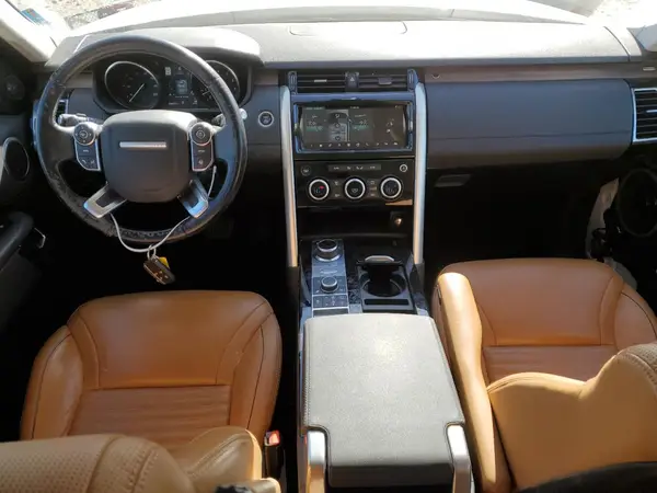 SALRRBBV7HA005826 2017 LAND ROVER DISCOVERY - Image 8