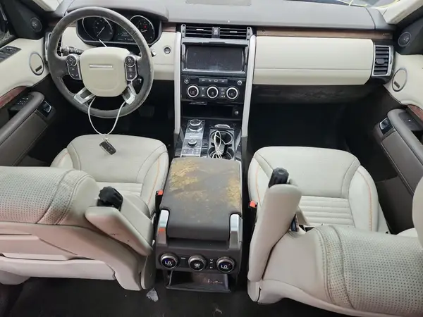 SALRRBBV7HA033240 2017 LAND ROVER DISCOVERY - Image 8