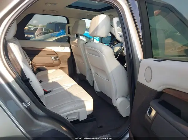 SALRRBBV7HA046036 2017 LAND ROVER DISCOVERY - Image 8