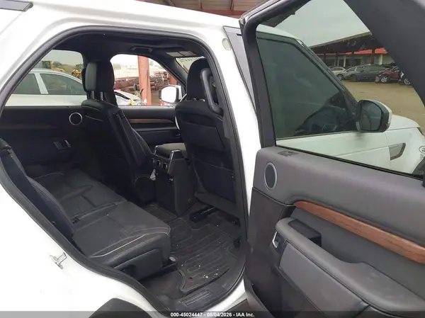 SALRRBBV8HA044943 2017 LAND ROVER DISCOVERY - Image 8