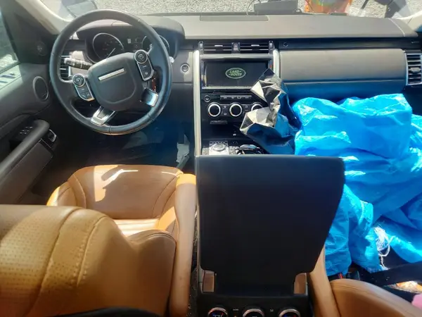 SALRRBBV9HA022725 2017 LAND ROVER DISCOVERY - Image 8