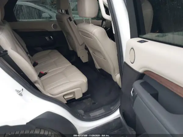 SALRRBBVXHA046581 2017 LAND ROVER DISCOVERY - Image 8
