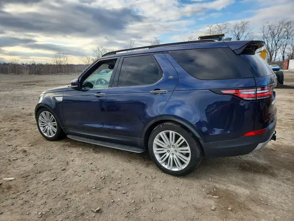 SALRT2RK0JA056085 2018 LAND ROVER DISCOVERY - Image 2