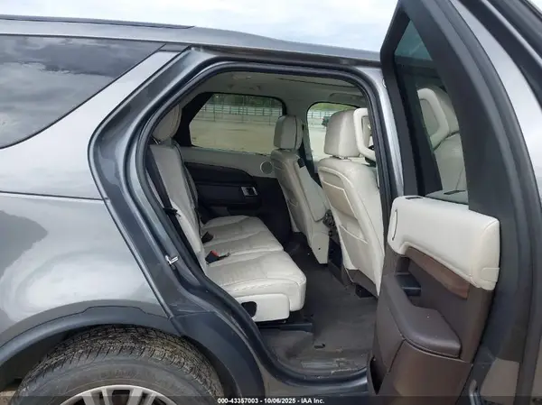 SALRT2RV0JA058588 2018 LAND ROVER DISCOVERY - Image 8