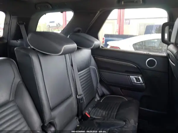 SALRT2RV1JA054789 2018 LAND ROVER DISCOVERY - Image 8