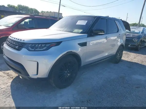 SALRT2RV1K2408726 2019 LAND ROVER DISCOVERY - Image 2