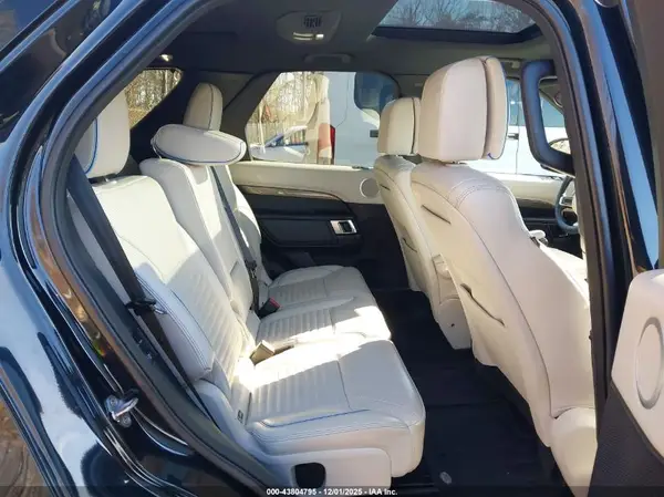 SALRT2RV2JA055627 2018 LAND ROVER DISCOVERY - Image 8