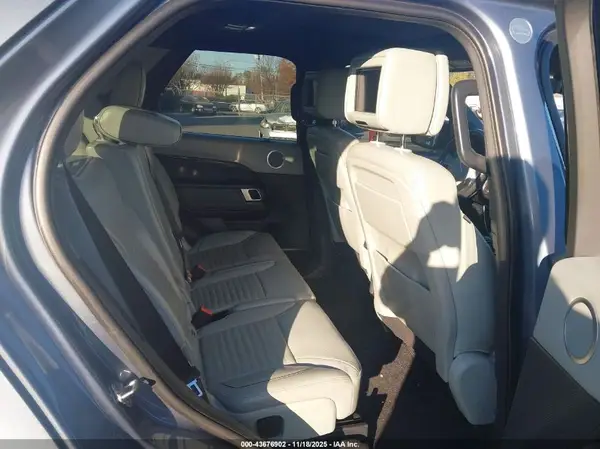 SALRT2RV2K2408072 2019 LAND ROVER DISCOVERY - Image 8