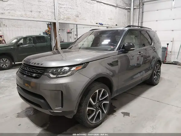SALRT2RV3JA066992 2018 LAND ROVER DISCOVERY - Image 2