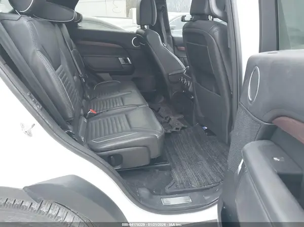 SALRT2RV4K2402337 2019 LAND ROVER DISCOVERY - Image 8