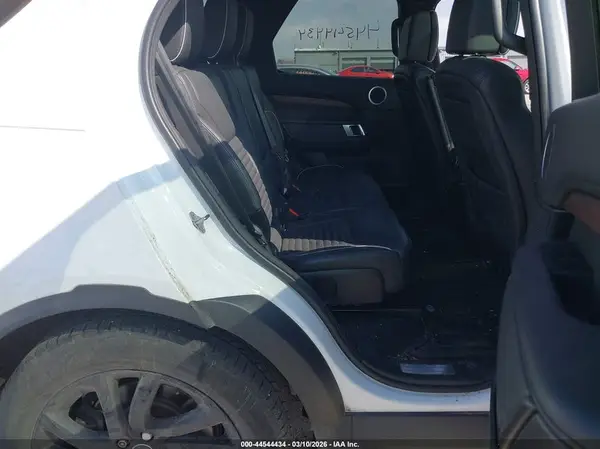 SALRT2RV5K2402282 2019 LAND ROVER DISCOVERY - Image 8