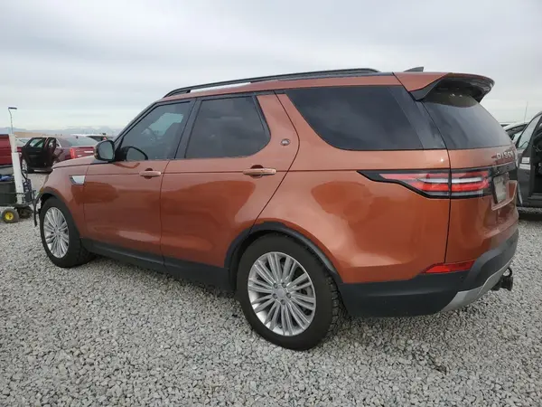 SALRT2RV7JA061231 2018 LAND ROVER DISCOVERY - Image 2