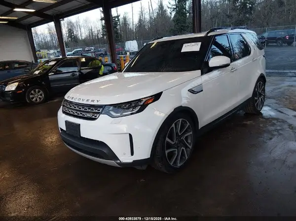 SALRT2RV9JA077091 2018 LAND ROVER DISCOVERY - Image 2