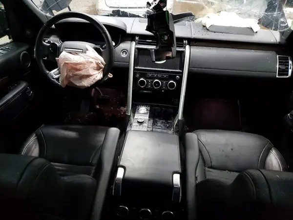 SALRT2RV9K2400292 2019 LAND ROVER DISCOVERY - Image 8