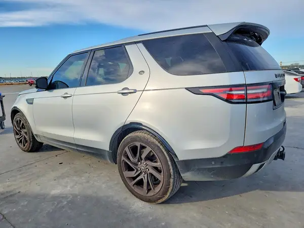SALRT2RVXJA060770 2018 LAND ROVER DISCOVERY - Image 2