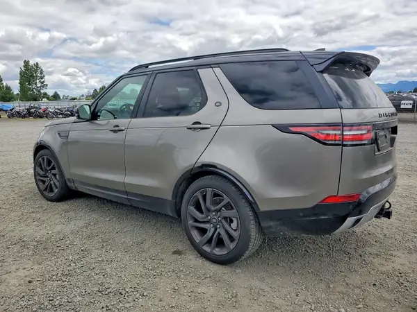 SALRT2RVXJA067105 2018 LAND ROVER DISCOVERY - Image 2