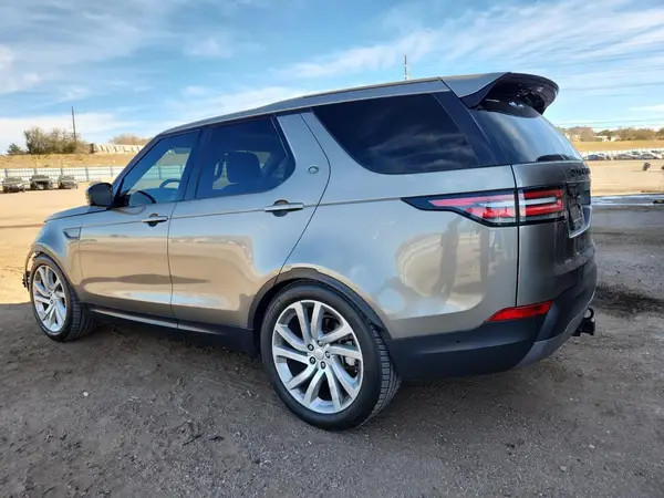 SALRTBBV2HA015228 2017 LAND ROVER DISCOVERY - Image 2
