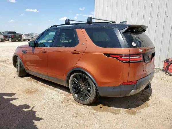 SALRTBBV7HA015466 2017 LAND ROVER DISCOVERY - Image 2