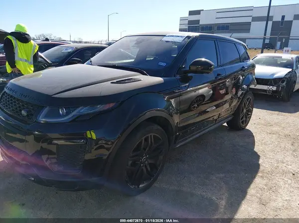 SALVD2RX0KH348013 2019 LAND ROVER RANGE ROVER EVOQUE - Image 2