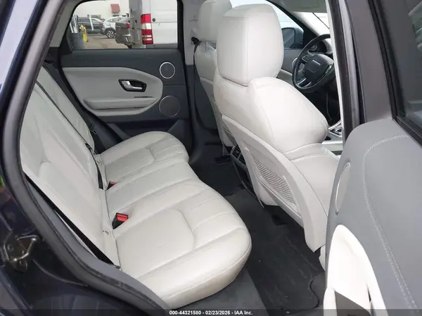 SALVP2BG0HH183851 2017 LAND ROVER RANGE ROVER EVOQUE - Image 8