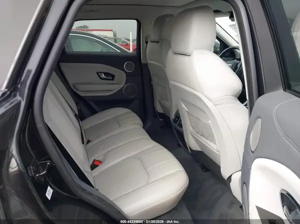 SALVP2BG0HH210000 2017 LAND ROVER RANGE ROVER EVOQUE - Image 8
