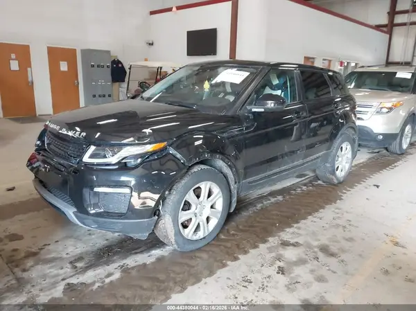 SALVP2BG1HH169487 2017 LAND ROVER RANGE ROVER EVOQUE - Image 2