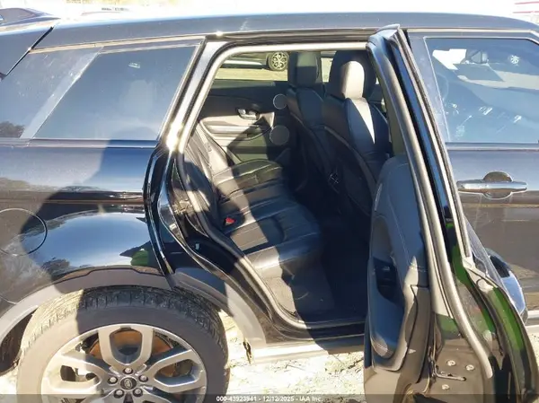 SALVP2BG1HH170431 2017 LAND ROVER RANGE ROVER EVOQUE - Image 8