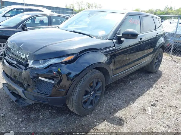 SALVP2BG1HH170686 2017 LAND ROVER RANGE ROVER EVOQUE - Image 2