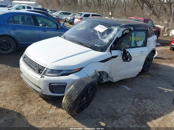 SALVP2BG2HH213402 2017 LAND ROVER RANGE ROVER EVOQUE - Image 2