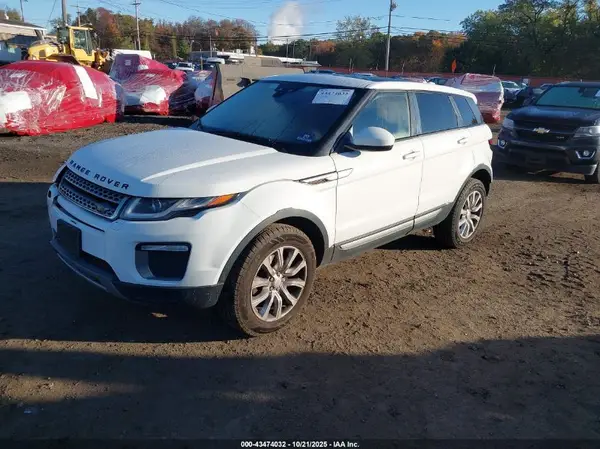 SALVP2BG2HH241362 2017 LAND ROVER RANGE ROVER EVOQUE - Image 2