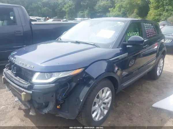 SALVP2BG3HH170608 2017 LAND ROVER RANGE ROVER EVOQUE - Image 2
