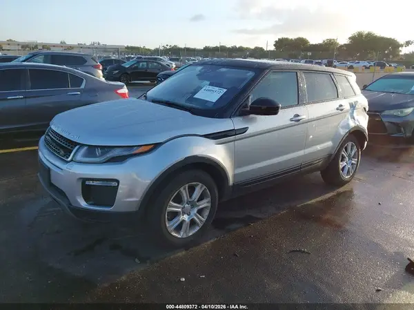 SALVP2BG3HH195783 2017 LAND ROVER RANGE ROVER EVOQUE - Image 2