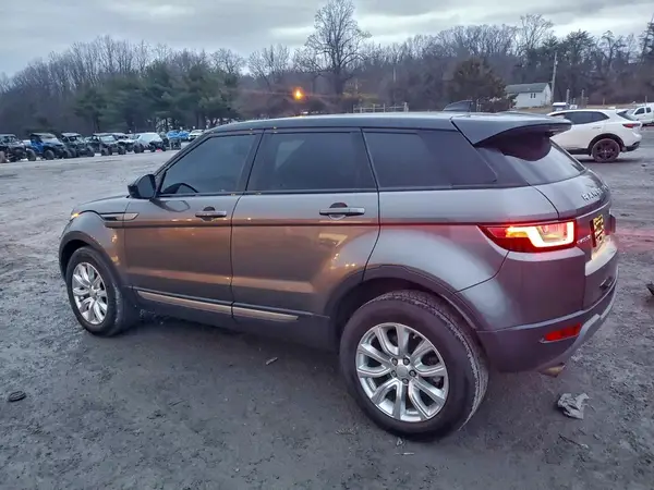SALVP2BG3HH196805 2017 LAND ROVER RANGE ROVER EVOQUE - Image 2